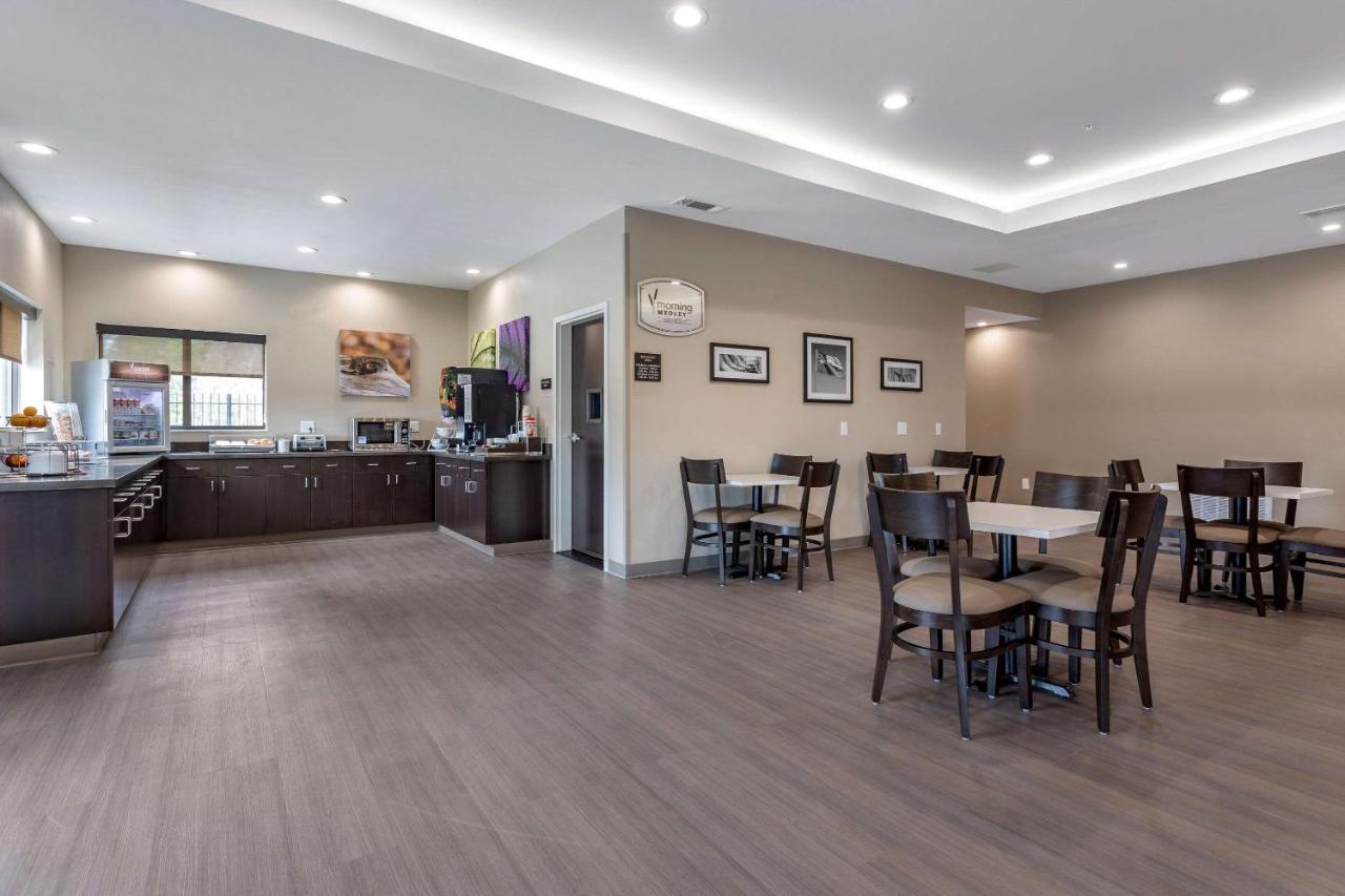 Sleep Inn & Suites Crosby Zewnętrze zdjęcie