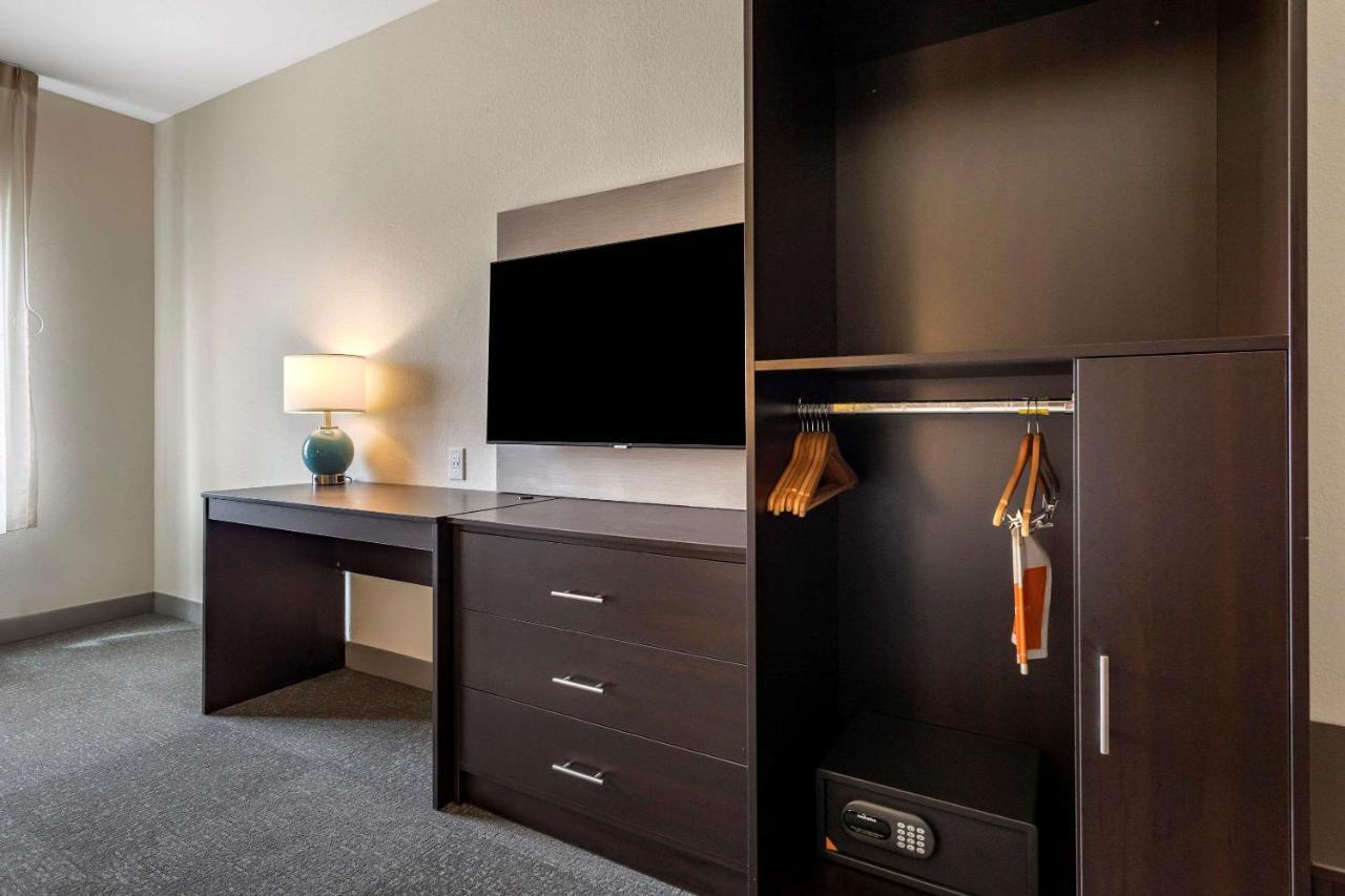 Sleep Inn & Suites Crosby Zewnętrze zdjęcie